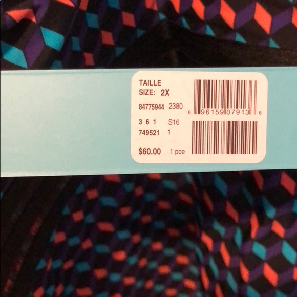 Swim top size 2x - Picture 3 of 5